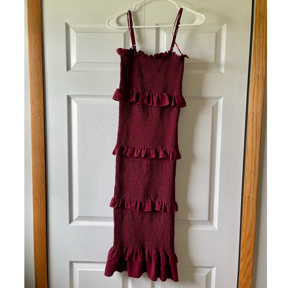 LIKE NEW. Petal & Pup maroon bodycon ruffled dress